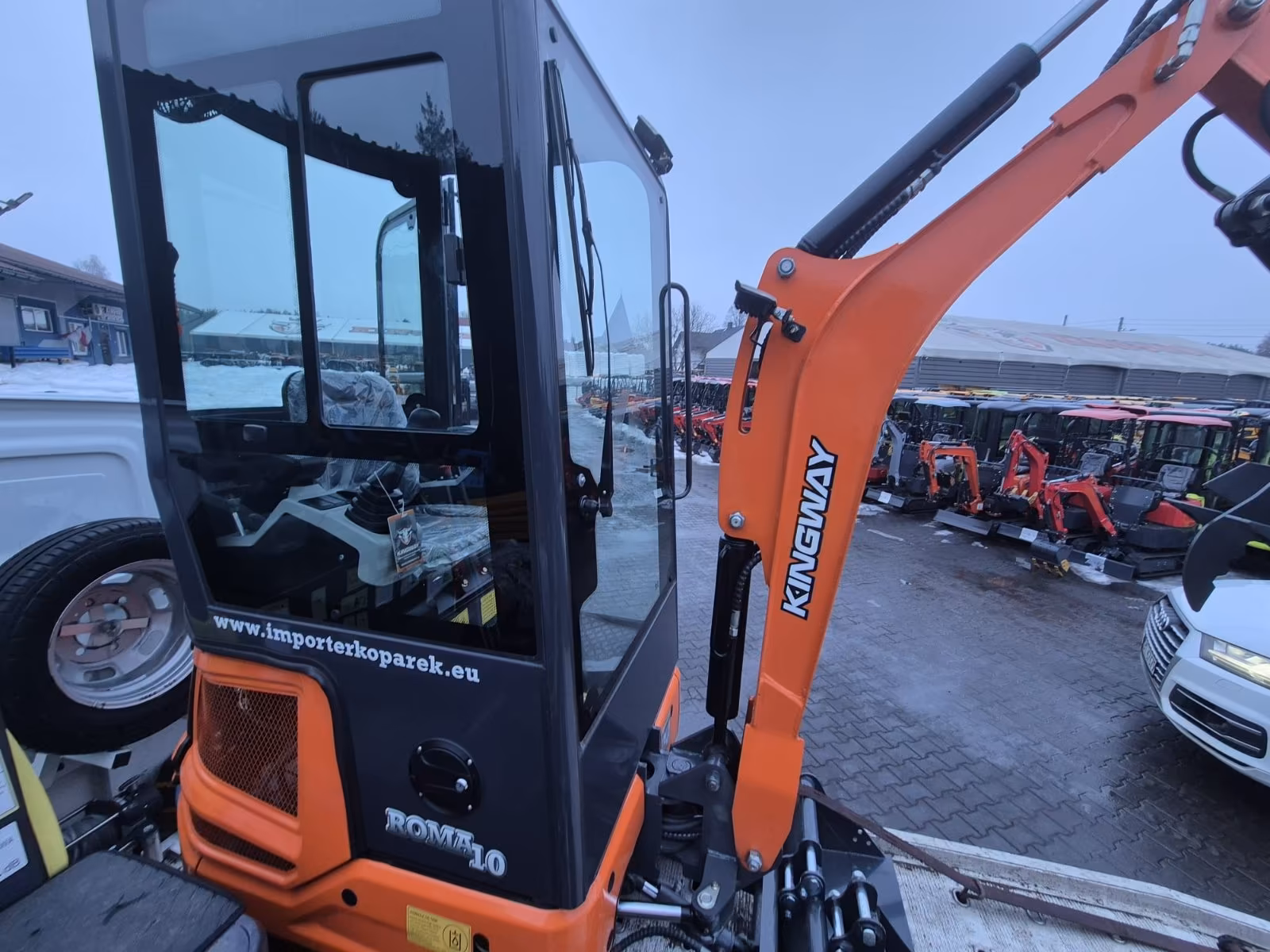 KINGWAY ROMA10 Kubota Kabine Minibagger Seitenansicht